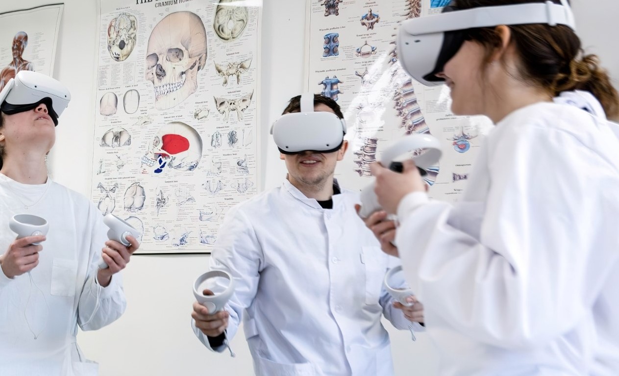 Virtual reality breakthrough: University Hospital Bonn transforms medical training