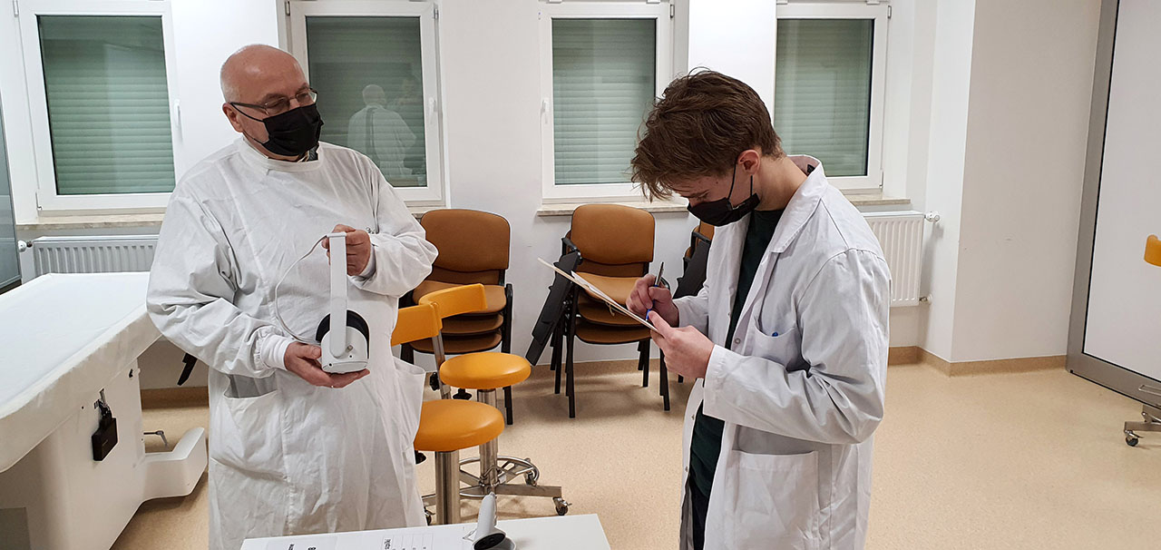 Teach, train and test. Next-gen medical education in virtual reality